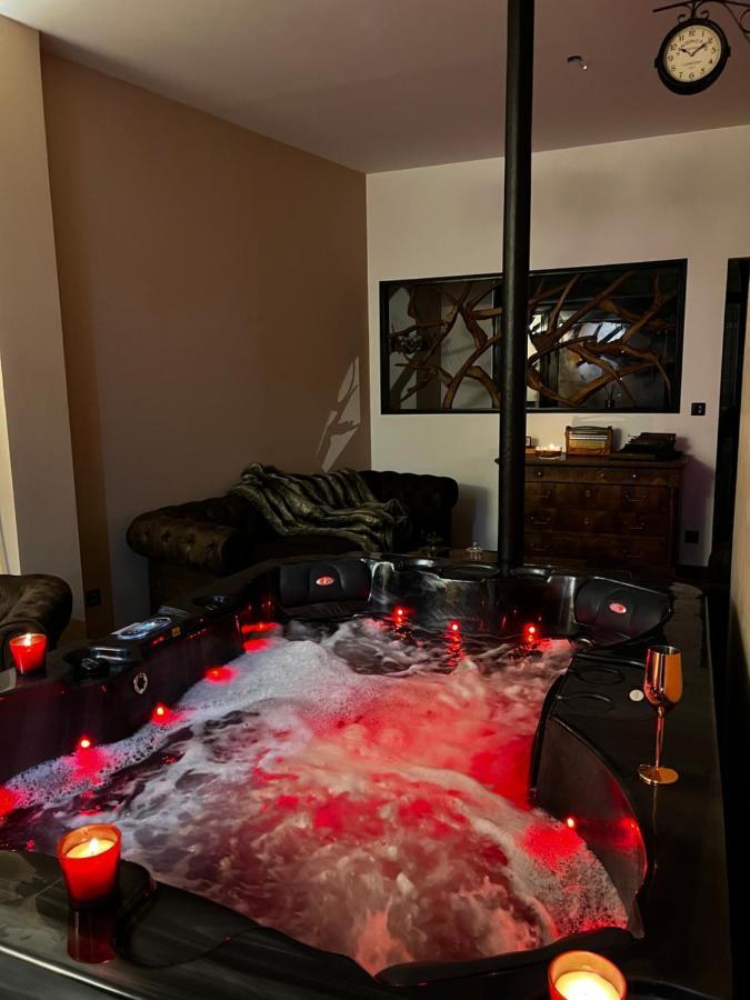 Le Secret D'Adam Apartment รูออง ภายนอก รูปภาพ
